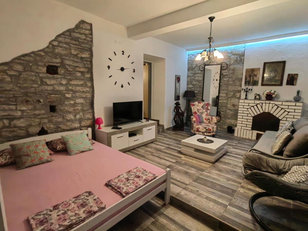 Old House Morinj 아파트 외부 사진