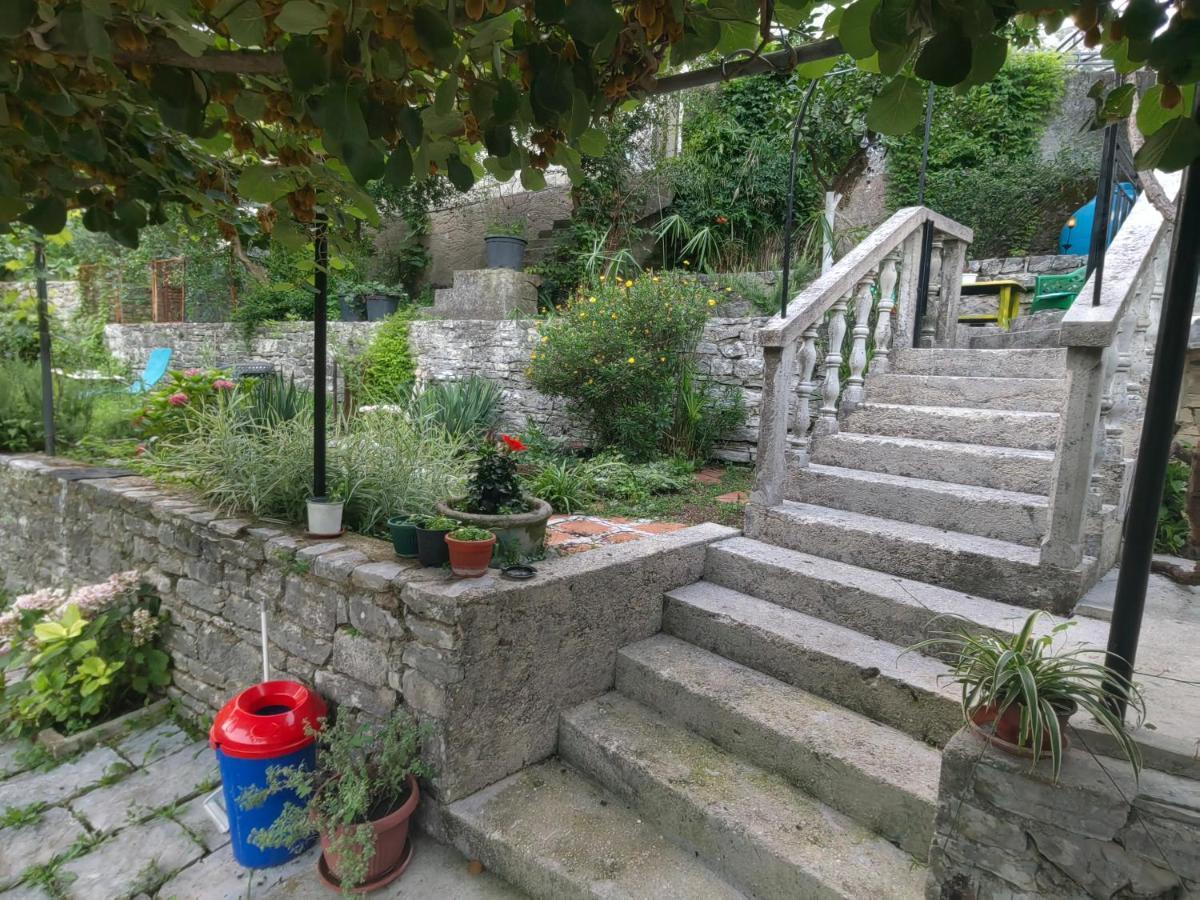 Old House Morinj 아파트 외부 사진